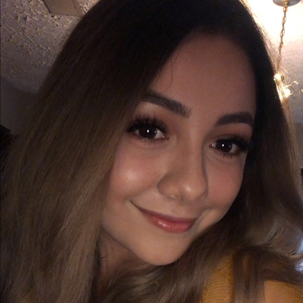 Meet your Posher, Maria